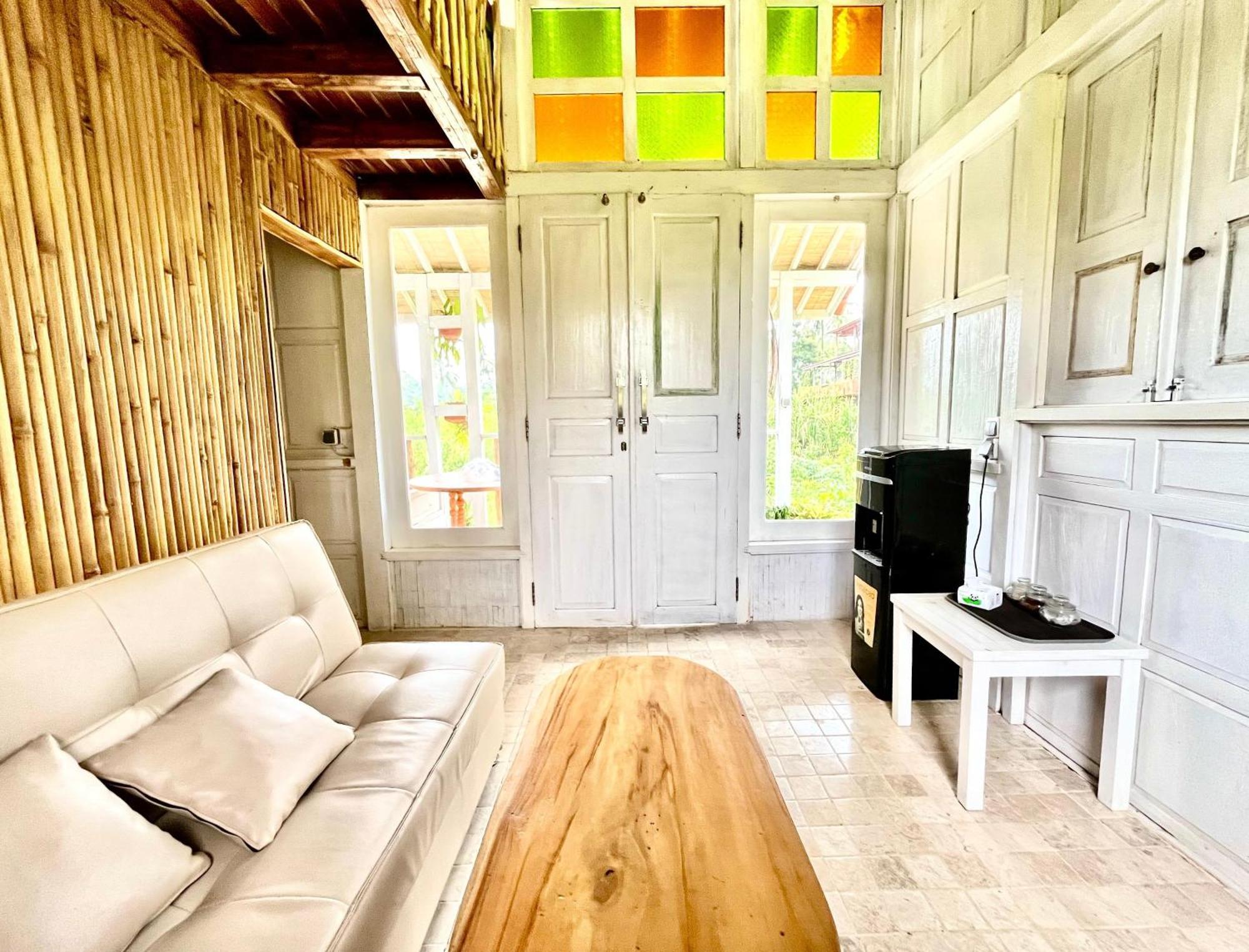 Pondok Is Oke Villa Scenic View บันยูวังงี ภายนอก รูปภาพ