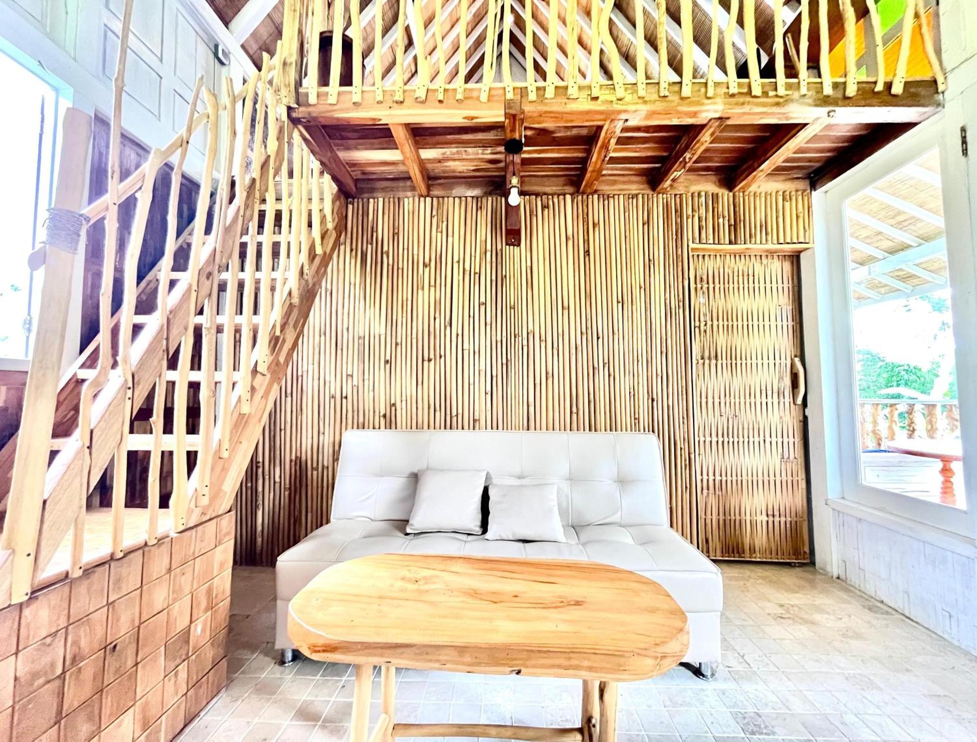 Pondok Is Oke Villa Scenic View บันยูวังงี ภายนอก รูปภาพ